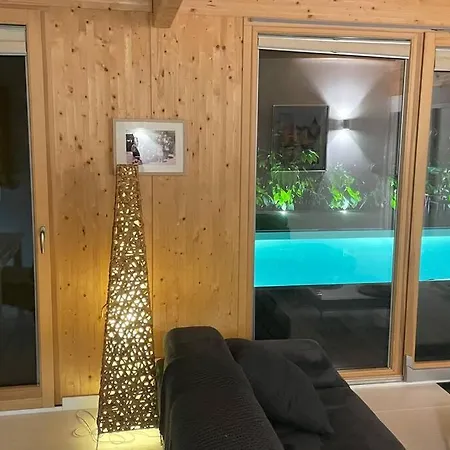 Maison Bois Massif Piscine Privatisee Proche Loire 빌라 Couëron