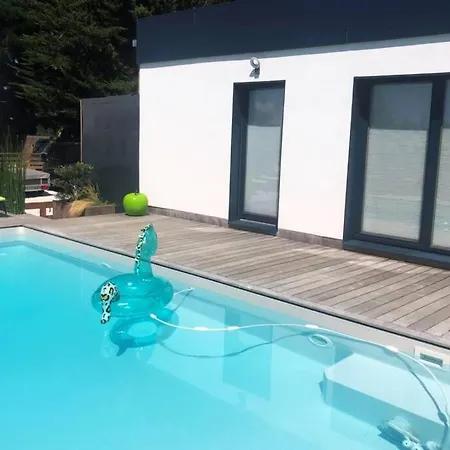 Maison Bois Massif Piscine Privatisee Proche Loire 빌라 Couëron